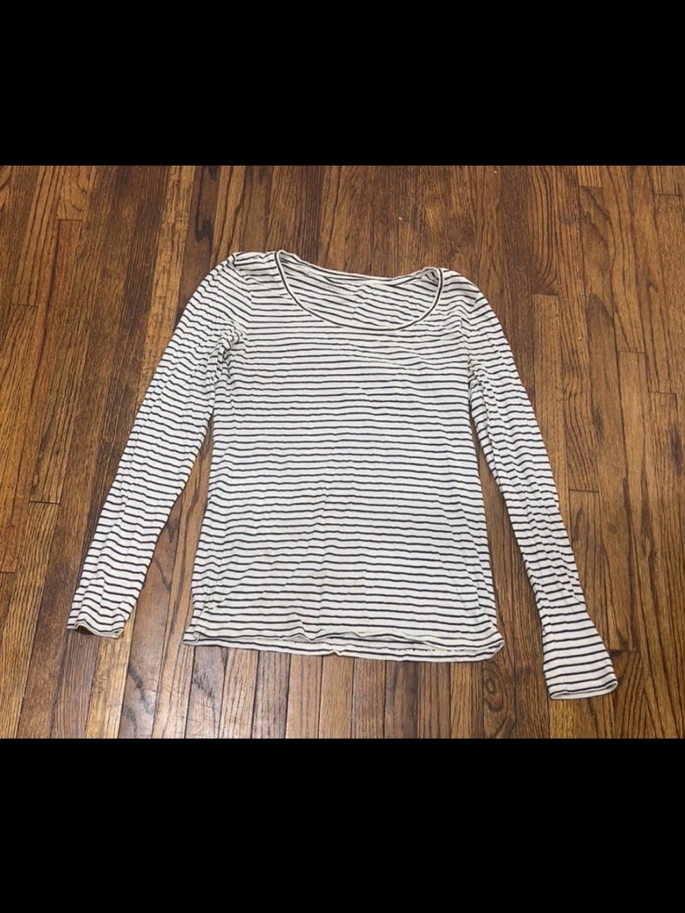 Striped Long-Sleeve Scoop Neck Top - White & Black